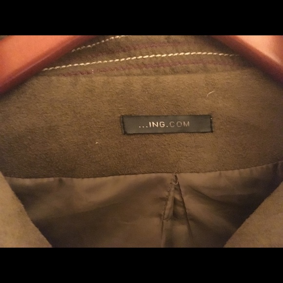 Jacket size L but fits like a medium - Picture 2 of 4